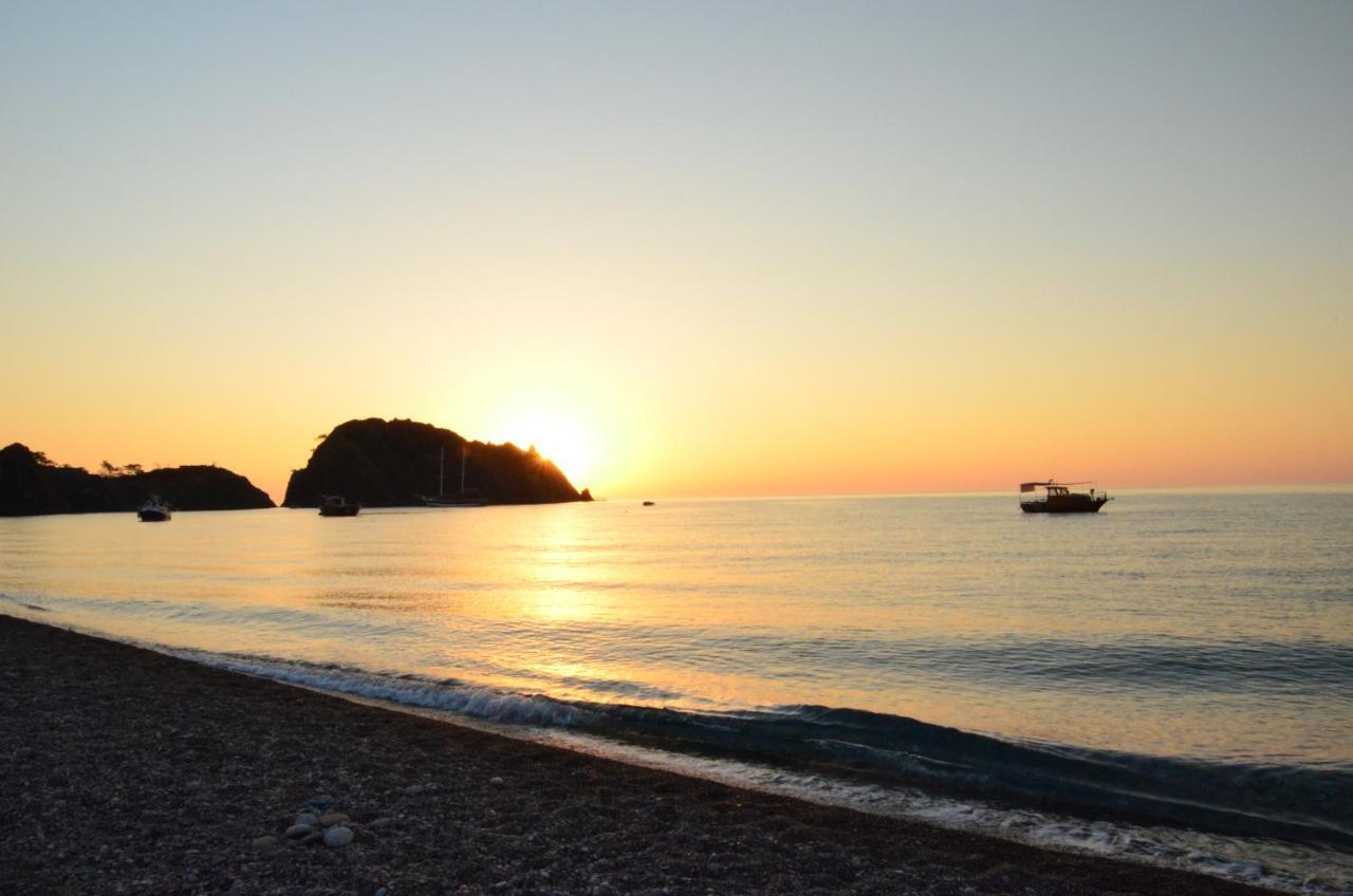Tunays Pansiyon Bed and Breakfast Çıralı Εξωτερικό φωτογραφία