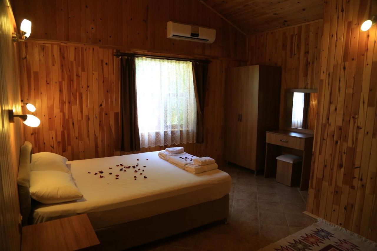 Tunays Pansiyon Bed and Breakfast Çıralı Δωμάτιο φωτογραφία